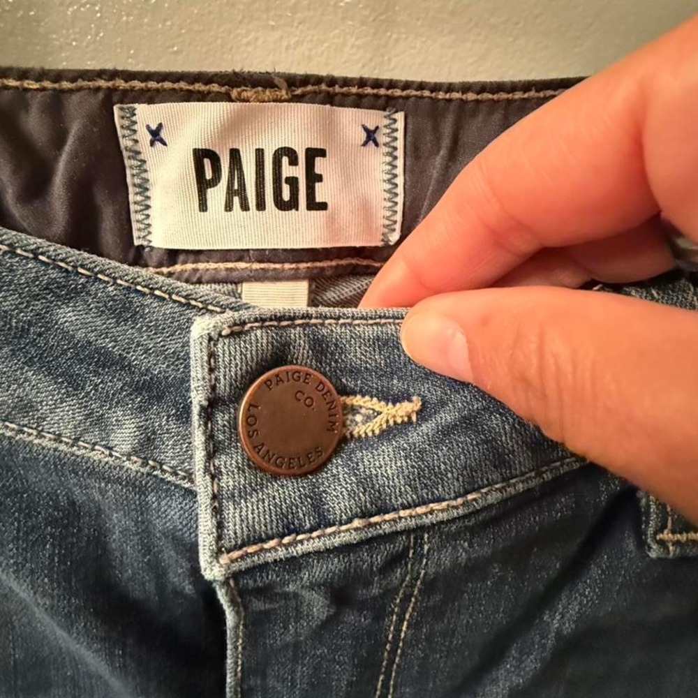 Paige high rise boot cut manhattan blue jeans, Size 31 - Picture 4 of 8